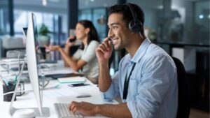 Đào tạo đội ngũ nhân viên hỗ trợ hội viên sân chơi chuyên nghiệp tận tình